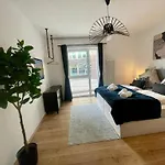 Modern Weser Apartment